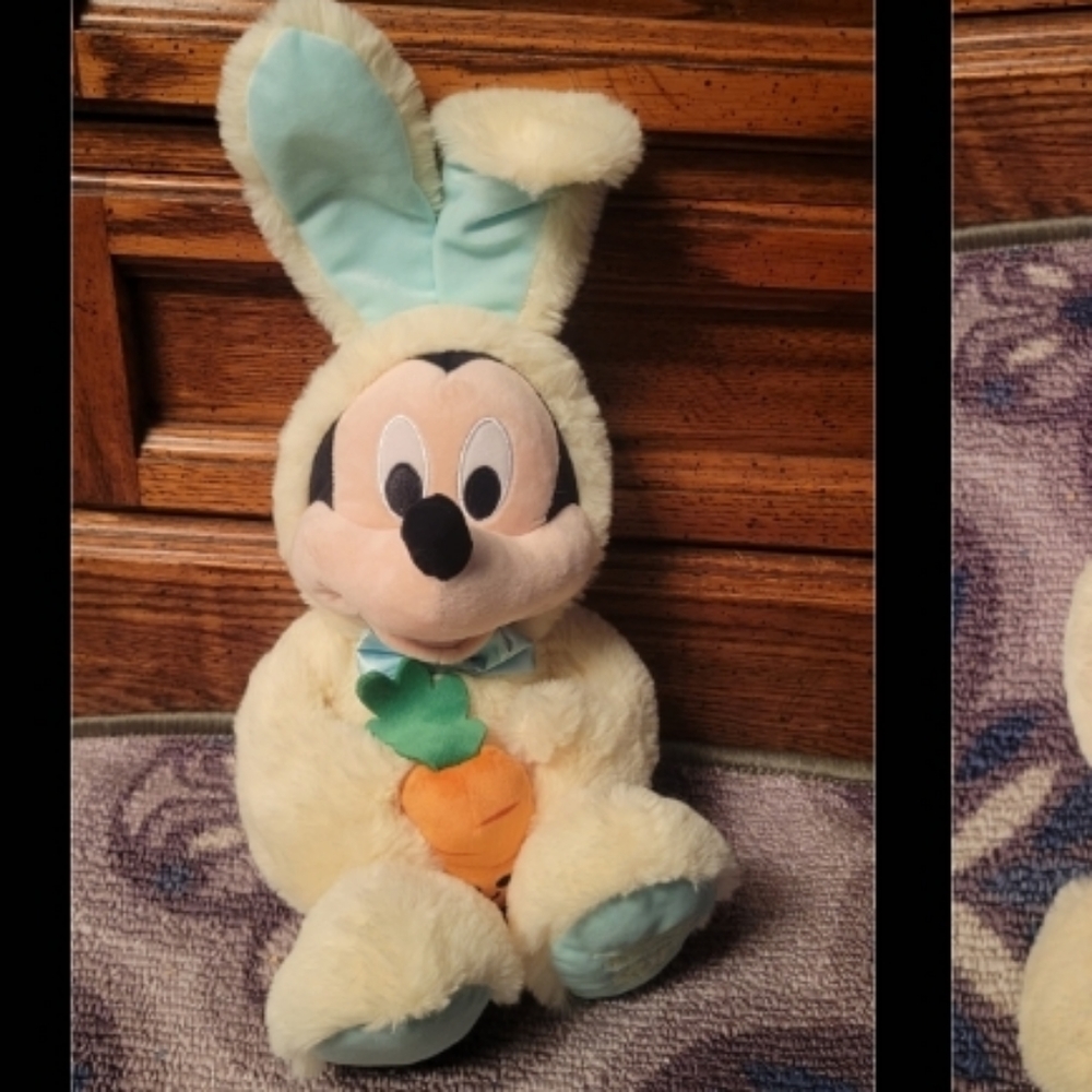 2019 Easter Mickey